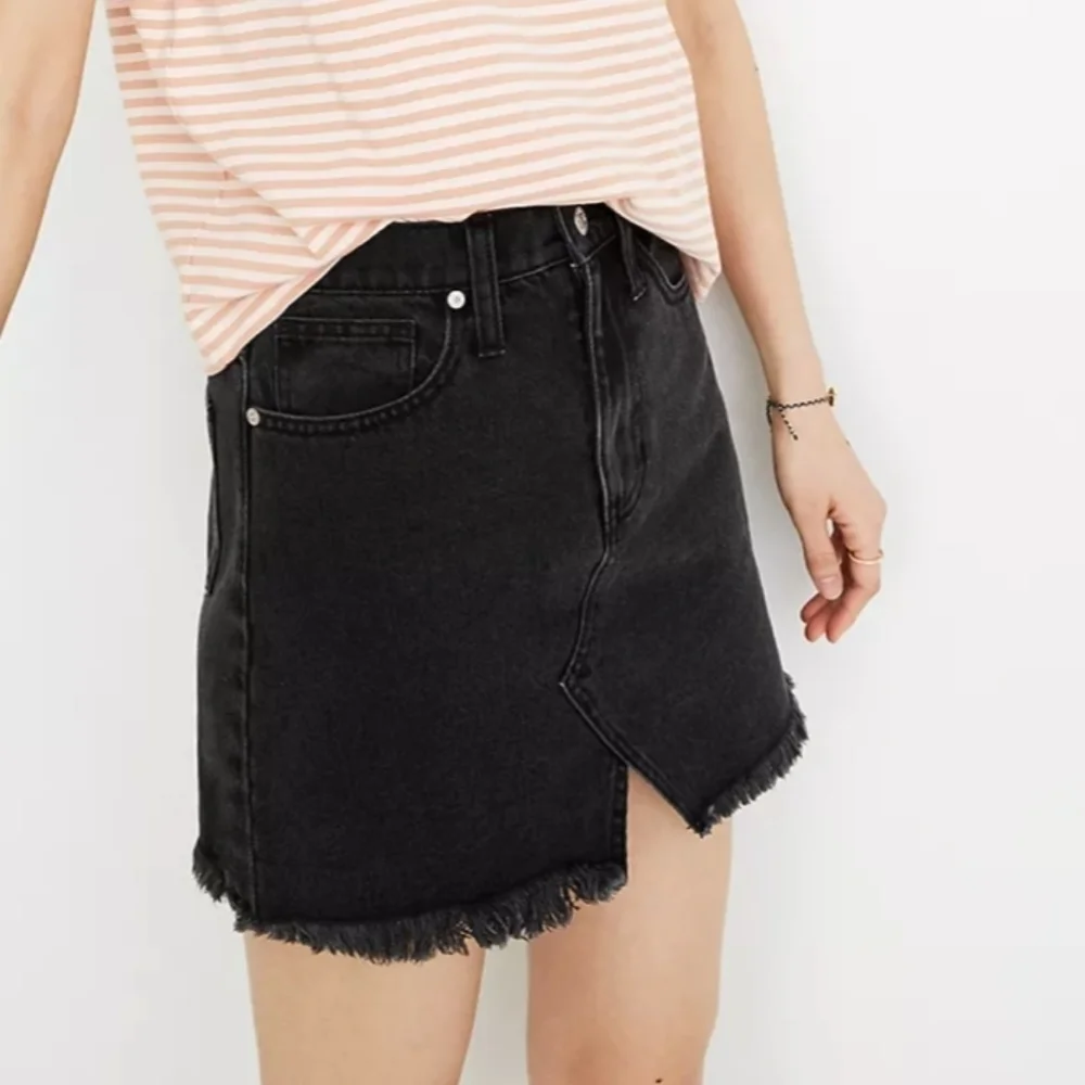 Madewell Rigid Denim A-Line Mini Skirt in Lunar Wash: Cutout Edition Size 26